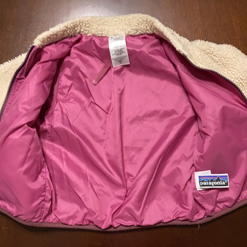 Patagonia Kids Cream Sherpa Fleece Jacket with Pink Trim - Picture 9 of 9